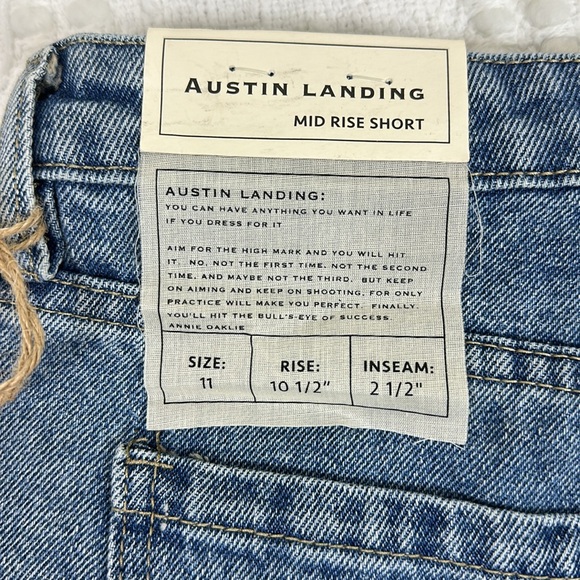 NET Austin Landing Double Silver Buckle Western Denim Shorts Size 11 - Picture 6 of 6